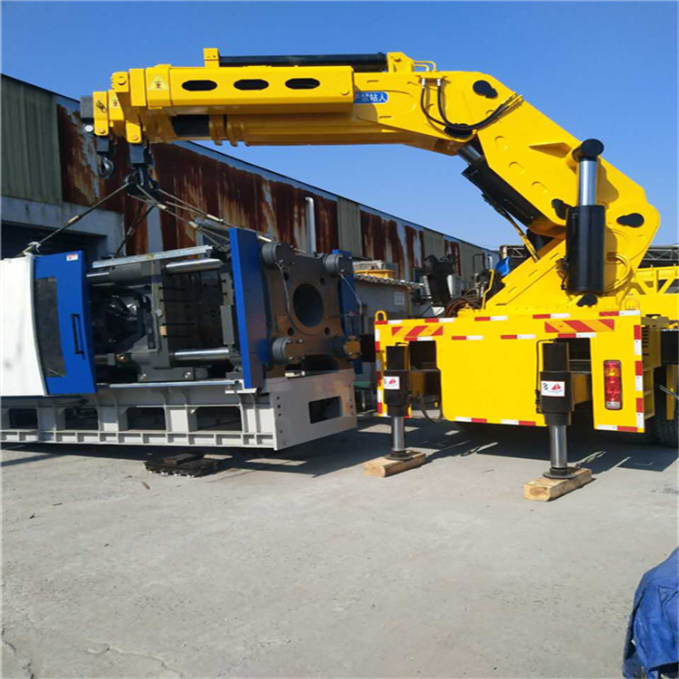 咸丰 大吨位折臂吊出租费用解析：一小时租赁多少钱