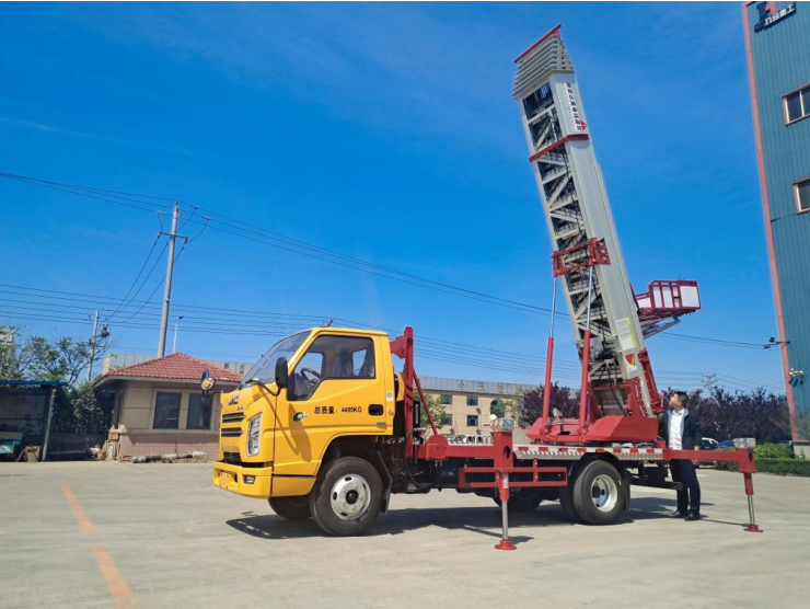 咸丰云梯车出租费用解析：如何选择更具性价比的服务