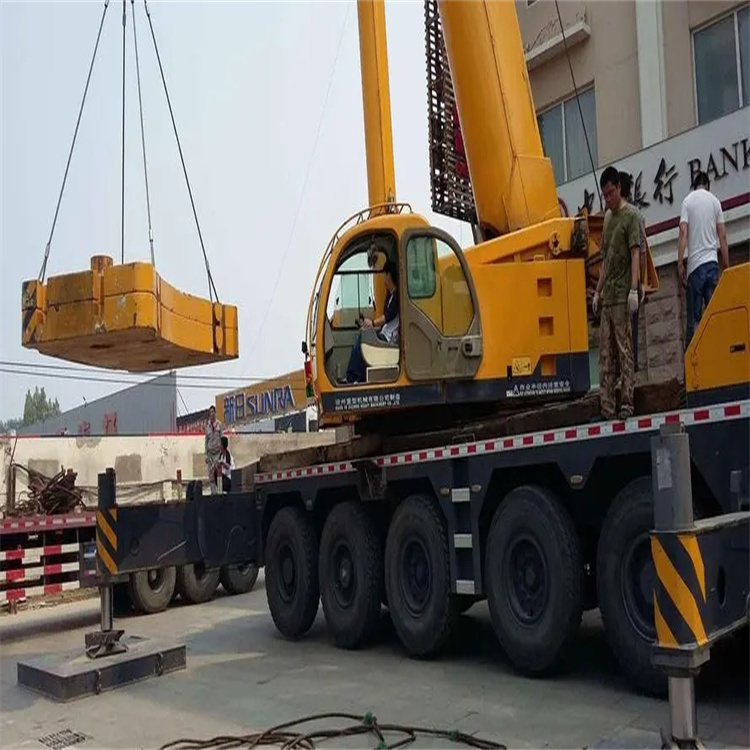 咸丰当地吊车出租|机器吊装|75吨|工厂搬迁服务